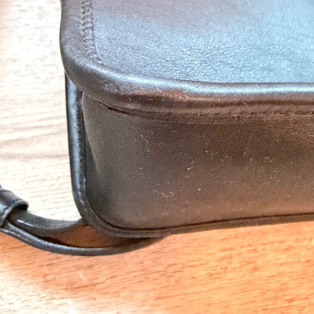 Coach Leather Briefcase Black - Picture 15 of 16